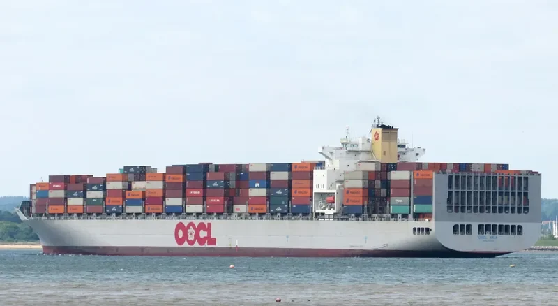 OOCL ASIA Container Ship IMO 9300790 photo 9