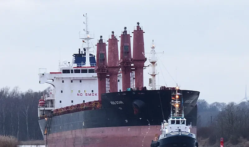 KBS STAR Bulk Carrier IMO 9300867 photo 4