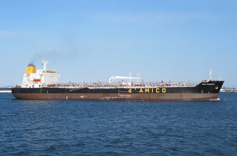 WORLD PROGRESS Tanker IMO 9300996 photo 8