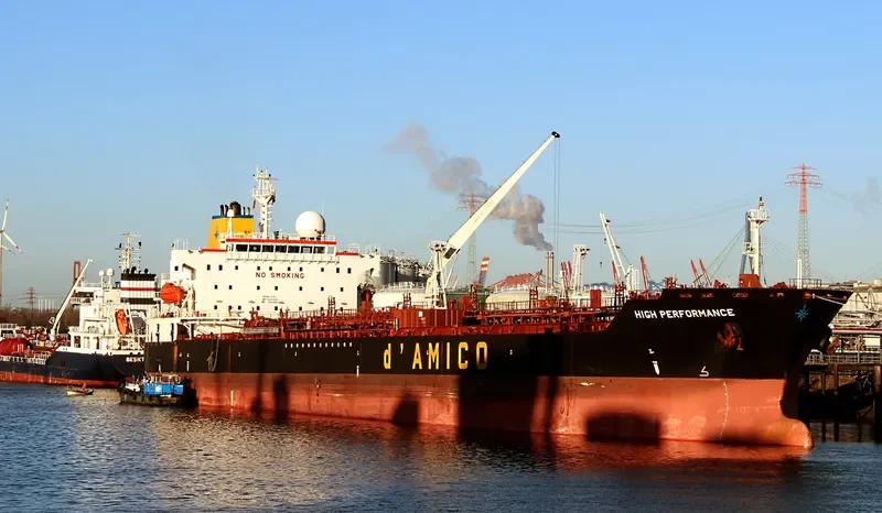 HIGH PERFORMANCE Tanker IMO 9301005 photo 4
