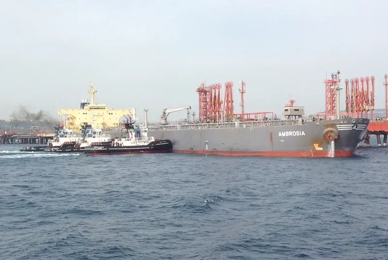 AMBROSIA Tanker IMO 9301029 photo 4