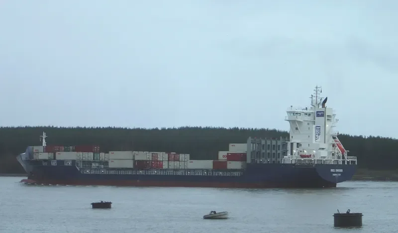 MOTIVATION D Container Ship IMO 9301108 photo 4