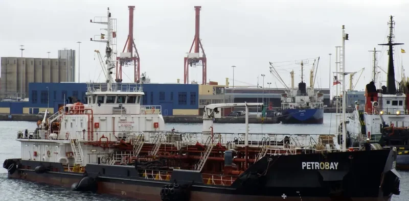 PETROBAY Tanker IMO 9301172 photo 7