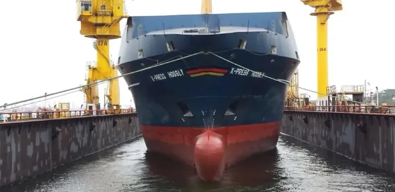 MASTERY D Container Ship IMO 9301201 photo 2