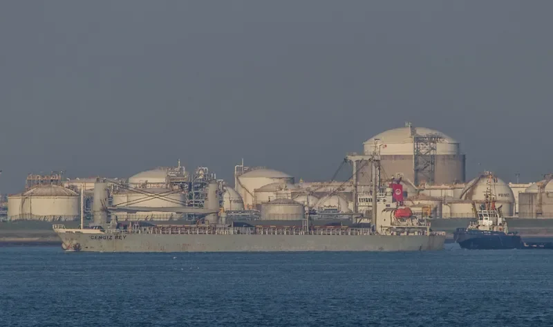 CENGIZ BEY General Cargo IMO 9301342 photo 8