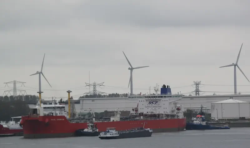 PAVEL CHERNYSH Tanker IMO 9301380 photo 8