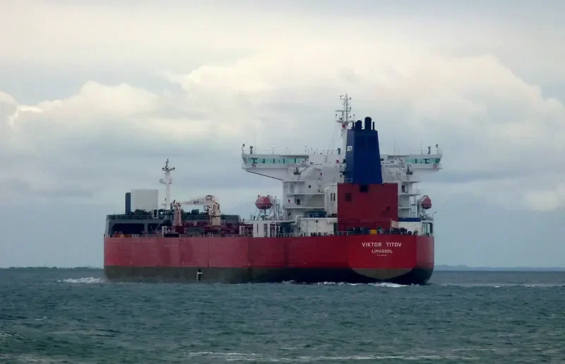VIKTOR TITOV Tanker IMO 9301407 photo 8