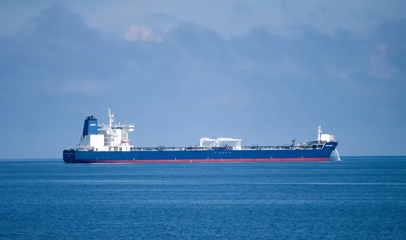 VICTOR KONETSKY Tanker IMO 9301421 photo 2