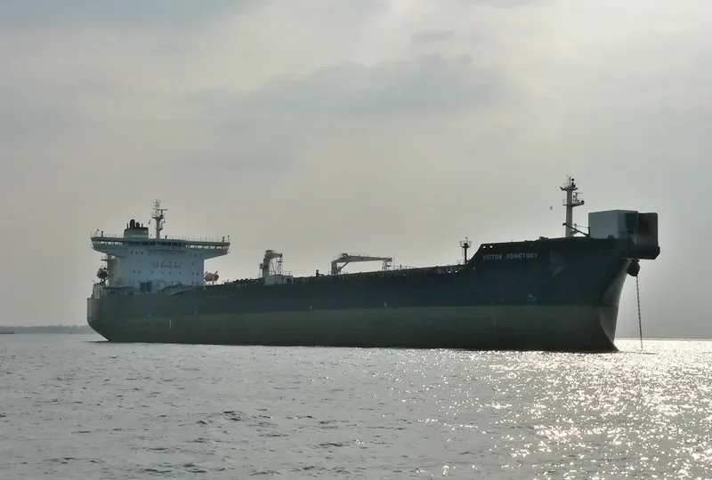 VICTOR KONETSKY Tanker IMO 9301421 photo 5