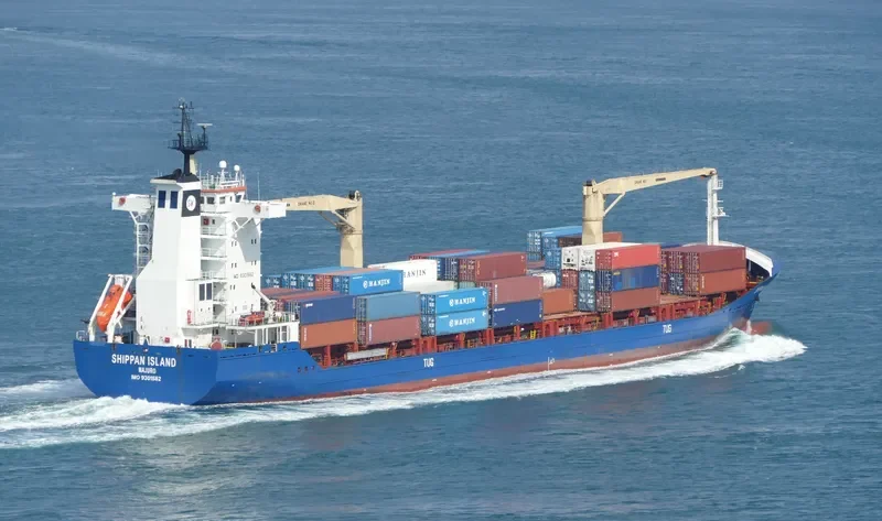 GEESKE Container Ship IMO 9301562 photo 10