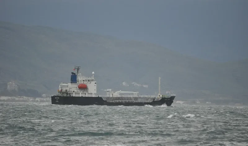 SARA 1 Tanker IMO 9301615 photo 4