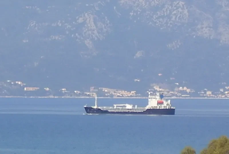 SARA 1 Tanker IMO 9301615 photo 9