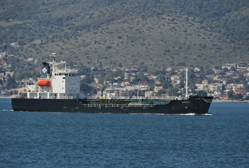 ERMIONI Tanker IMO 9301653 photo 6