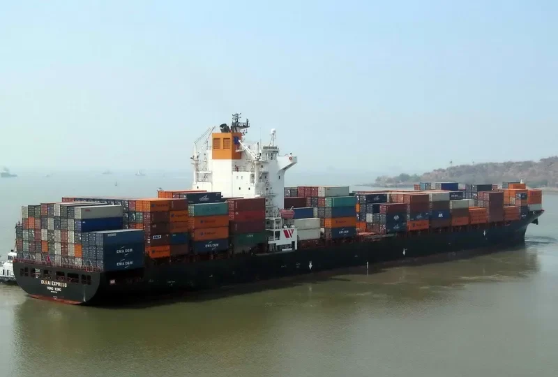 SEASPAN DUBAI Container Ship IMO 9301782 photo 4