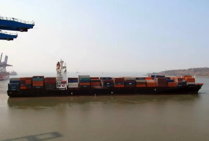 SEASPAN DUBAI Container Ship IMO 9301782 photo 5