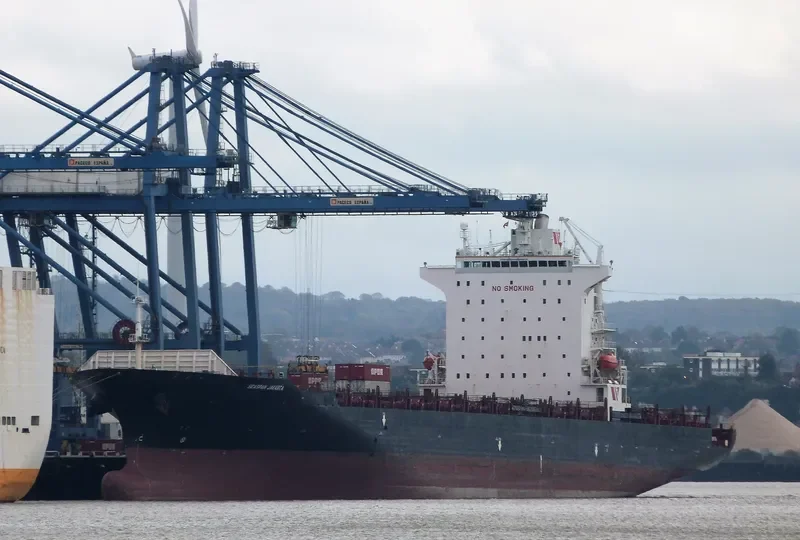 SEASPAN JAKARTA Container Ship IMO 9301794 photo 4