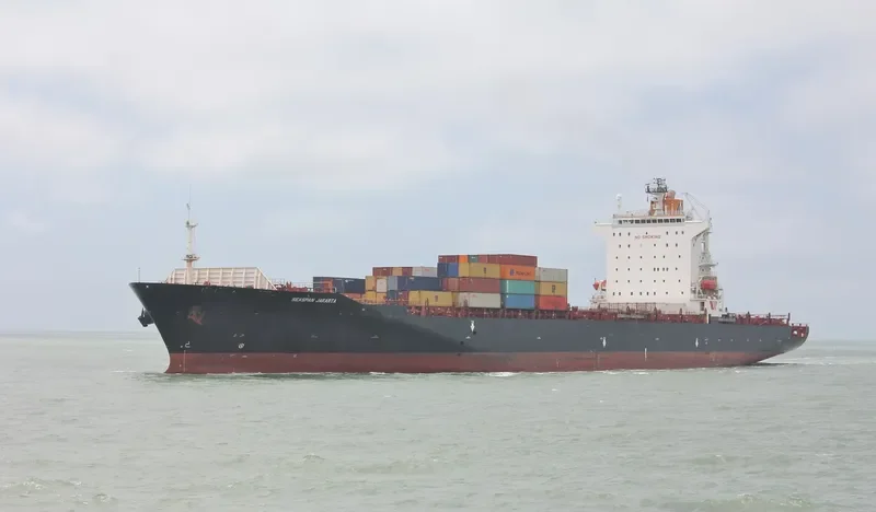 SEASPAN JAKARTA Container Ship IMO 9301794 photo 7