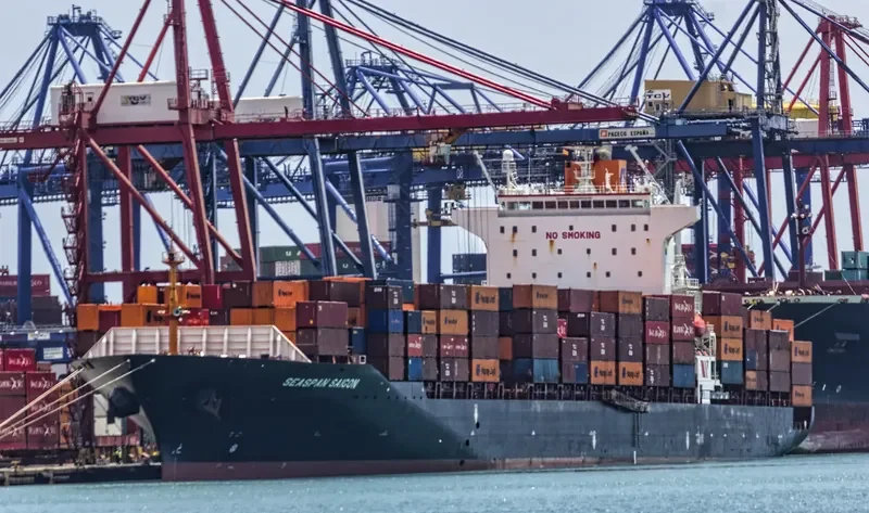 SEASPAN SAIGON Container Ship IMO 9301809 photo 4