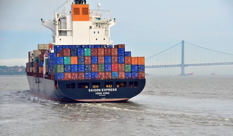 SEASPAN SAIGON Container Ship IMO 9301809 photo 6
