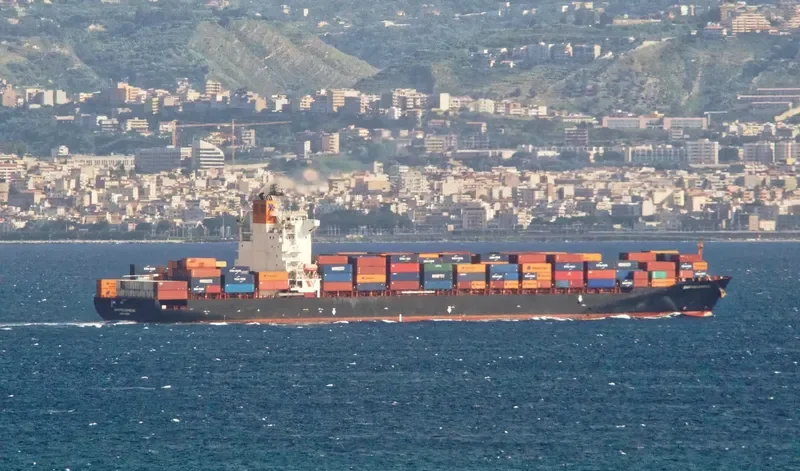 SEASPAN SANTOS Container Ship IMO 9301835 photo 7