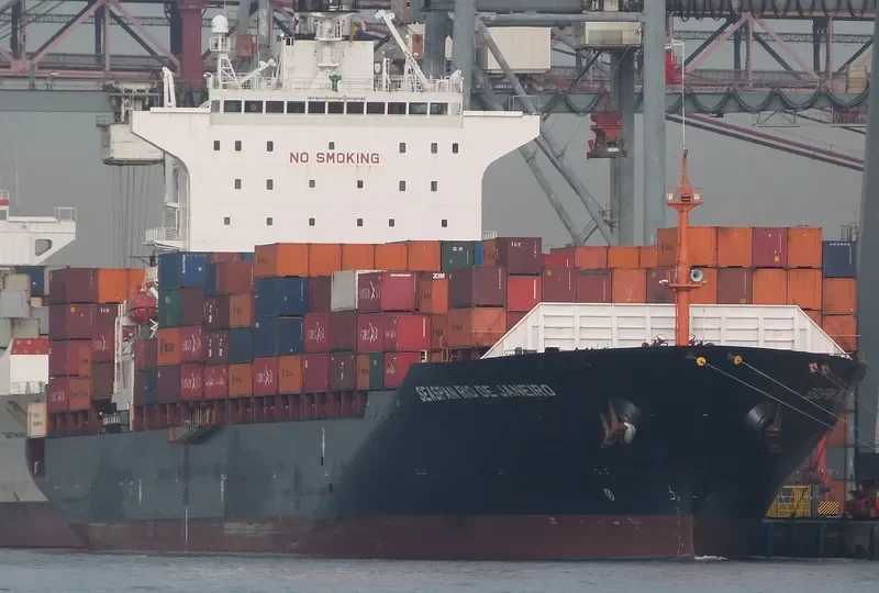 SEASPAN RIO DE JANEIRO Container Ship IMO 9301847 photo 4