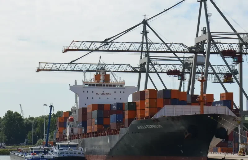 SEASPAN MANILA Container Ship IMO 9301859 photo 4