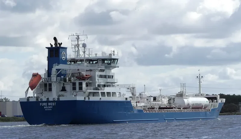FURE WEST Tanker IMO 9301873 photo 5