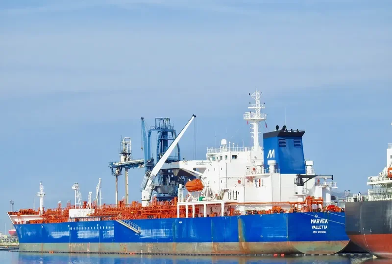 MARVEA Tanker IMO 9301897 photo 2