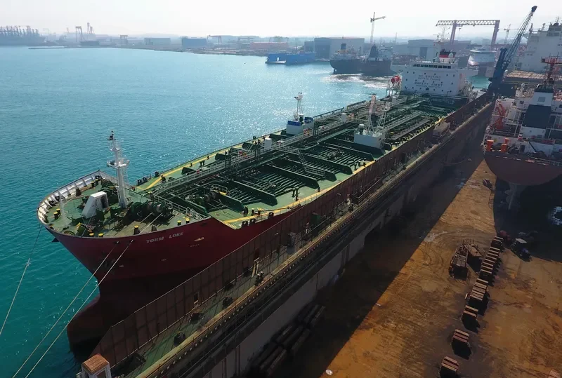 TORM LOKE Tanker IMO 9301914 photo 2