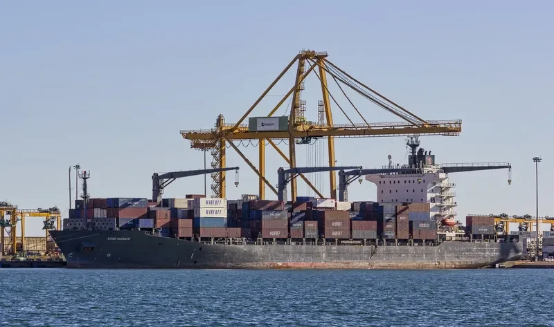 LUCIE SCHULTE Container Ship IMO 9301926 photo 2