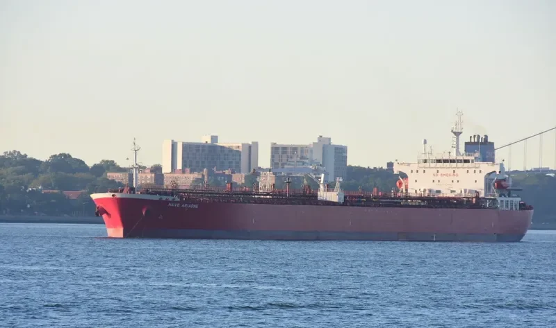 NAVE ARIADNE Tanker IMO 9301964 photo 2