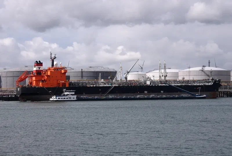 RATU RUWAIDAH Tanker IMO 9302114 photo 9