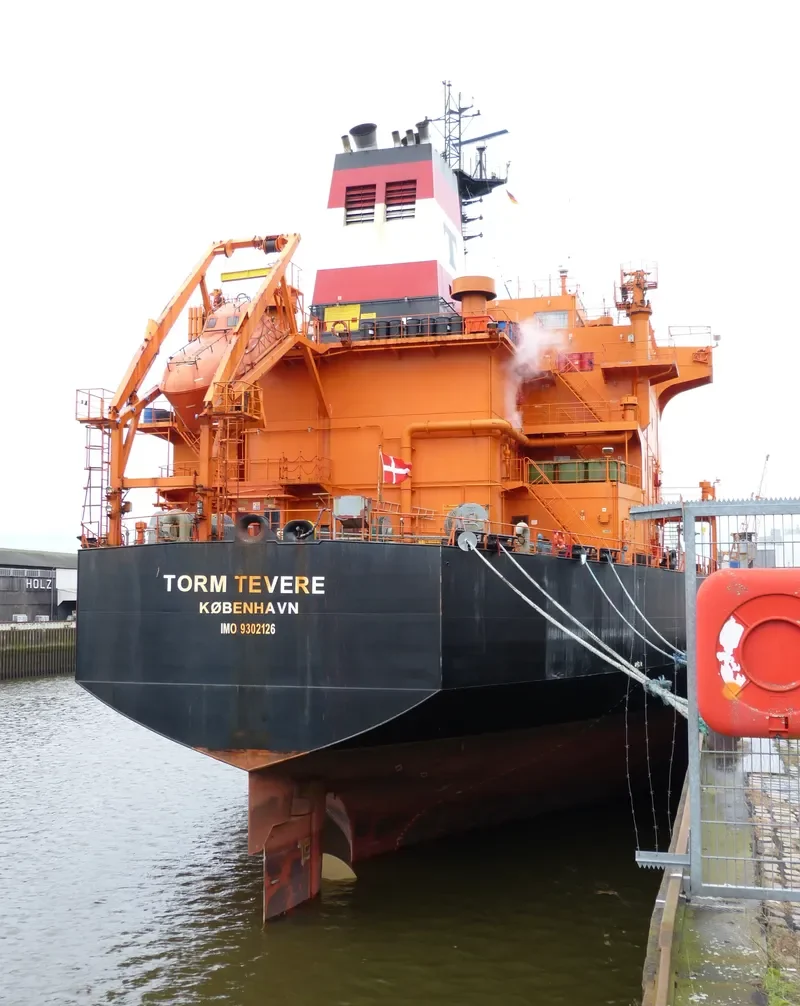 TORM TEVERE Tanker IMO 9302126 photo 5