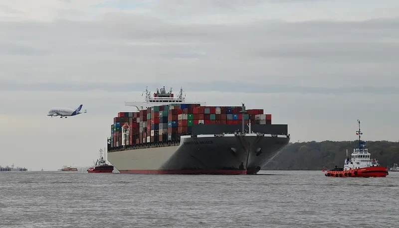ONE HANNOVER Container Ship IMO 9302138 photo 10