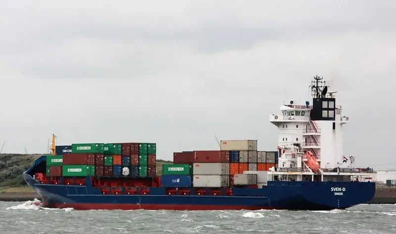 SVEN D Container Ship IMO 9302243 photo 3