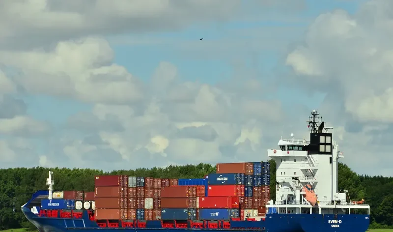 SVEN D Container Ship IMO 9302243 photo 9