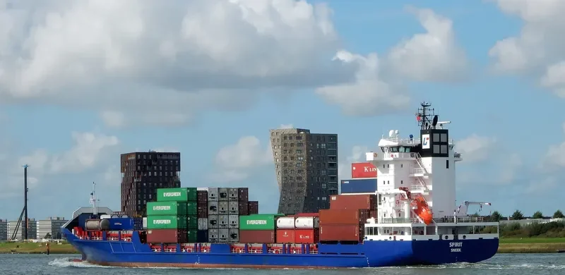 SPIRIT Container Ship IMO 9302255 photo 5