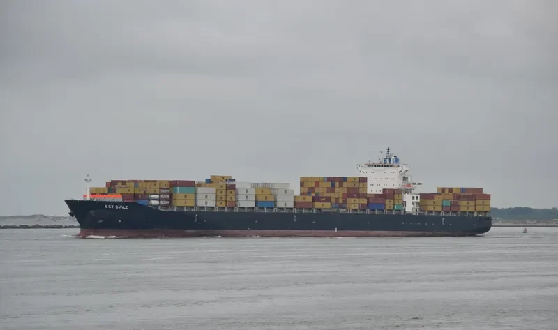 FAN YA NING DE Container Ship IMO 9302554 photo 10