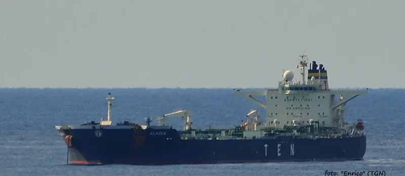 ALASKA Tanker IMO 9302607 photo 2