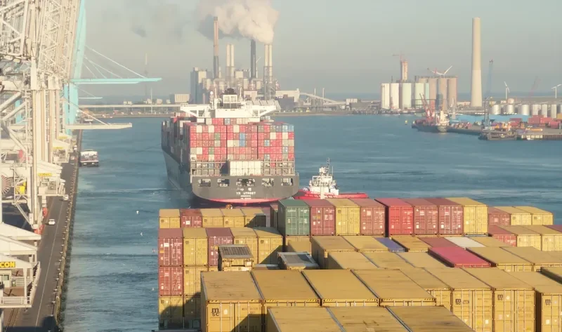 YM UTMOST Container Ship IMO 9302621