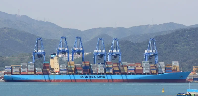 GUDRUN MAERSK Container Ship IMO 9302877 photo 9