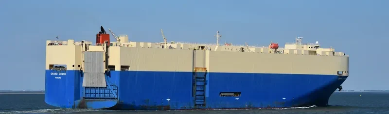 GRAND COSMO Ro-Ro IMO 9303182 photo 4