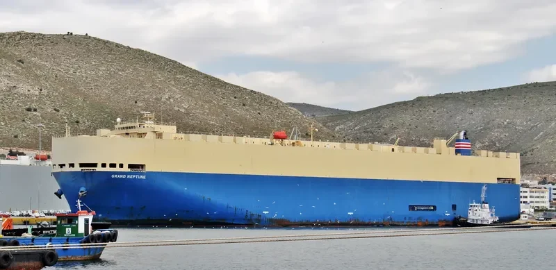 GRAND NEPTUNE Ro-Ro IMO 9303209