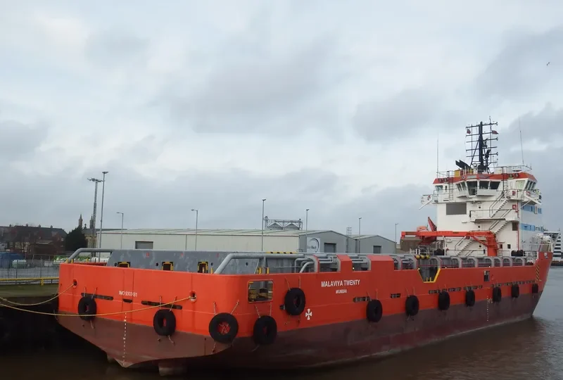 TYPHOON Offshore Vessel IMO 9303481 photo 6