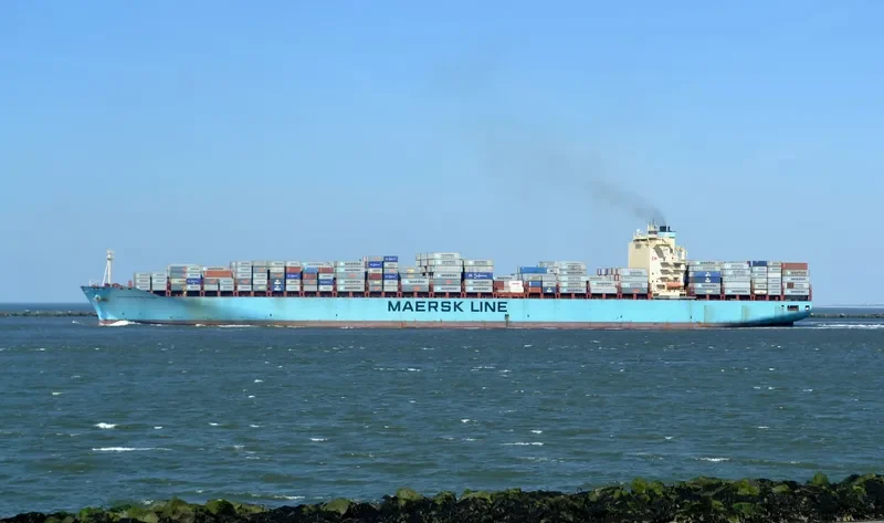 MAERSK STRALSUND Container Ship IMO 9303522 photo 10