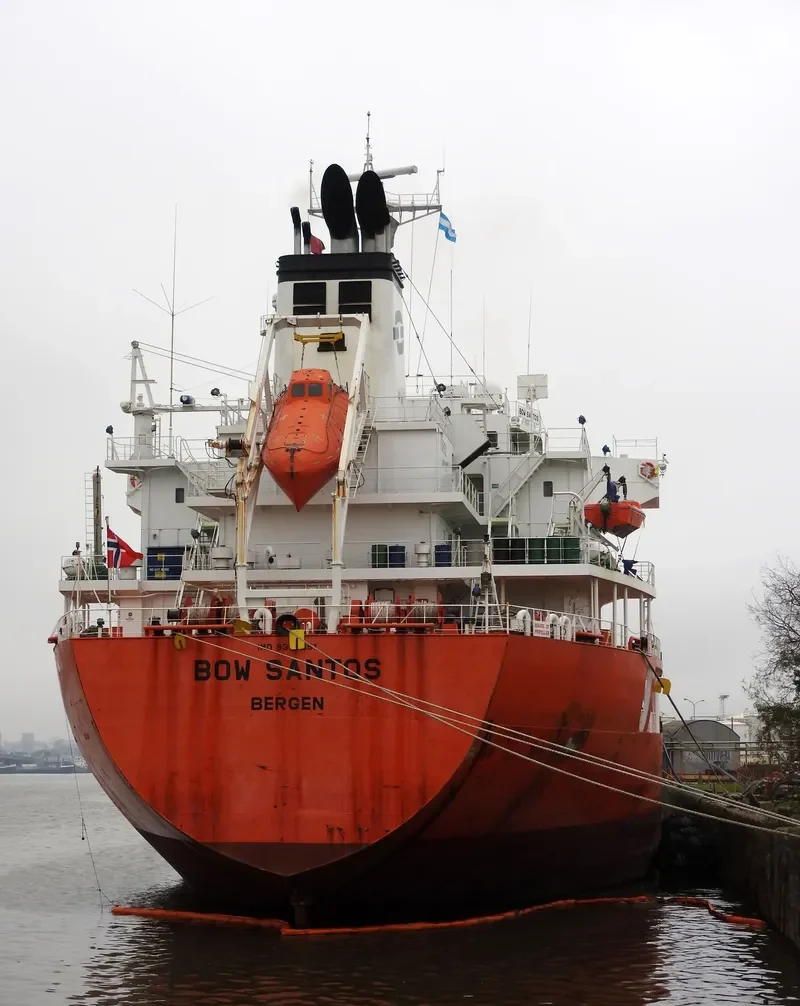 BOW SANTOS Tanker IMO 9303651 photo 3
