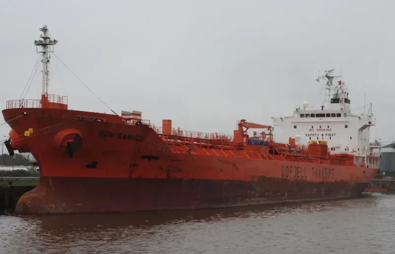BOW SANTOS Tanker IMO 9303651 photo 4