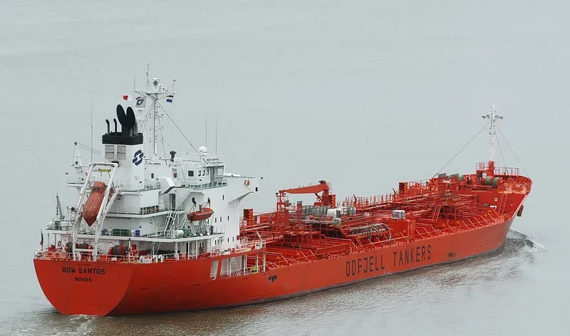 BOW SANTOS Tanker IMO 9303651 photo 9