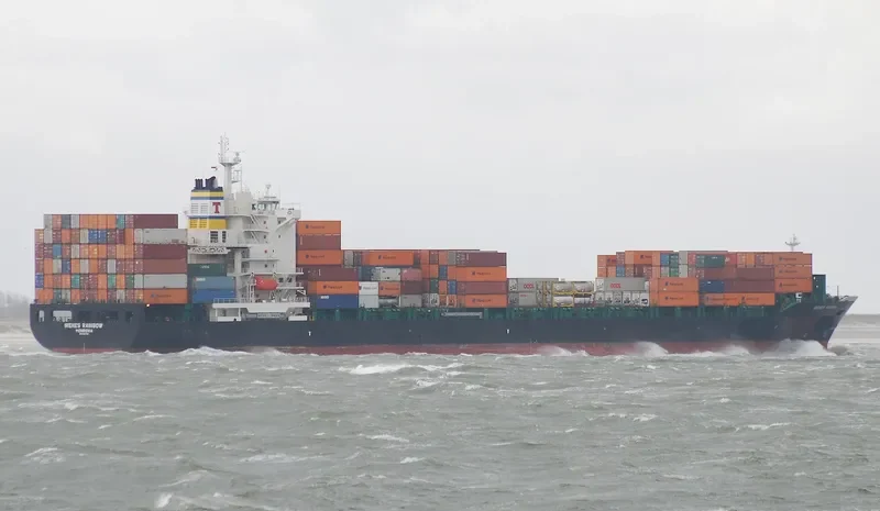 IRENES RAINBOW Container Ship IMO 9303780 photo 10