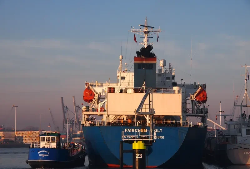 MARMOTAS Tanker IMO 9304344 photo 3